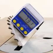Digital Bevel Box/ Inclinometer w/ Magnets & Always Upright Display 810-100 eTop