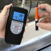 Тестер за дебелината на покритието F & NF, запис на данни, 0 ~ 2000 µm Тестер за дебелината на покритието F & NF, запис на данни, 0 ~ 2000 µm CM-1210B Landtek